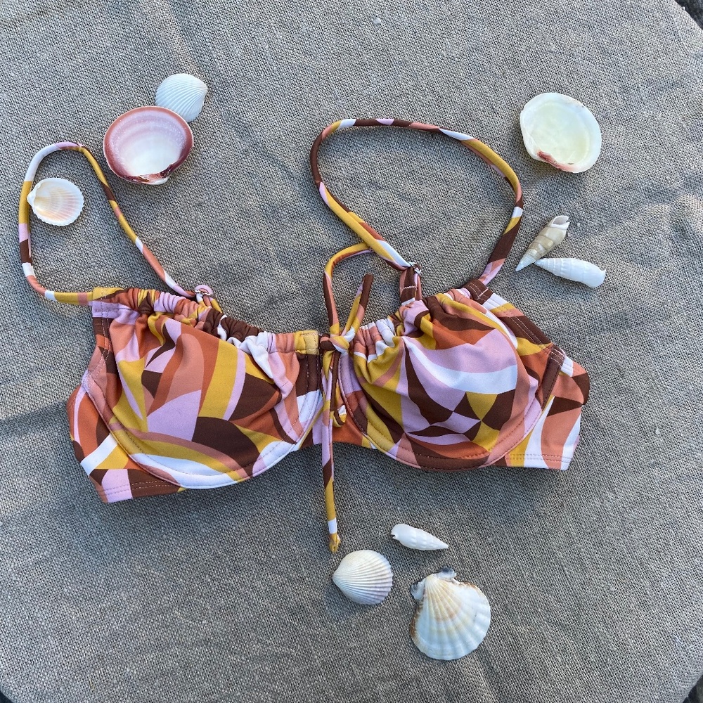 Geometric Print Drawstring Bikini Top and Matching Bottom
